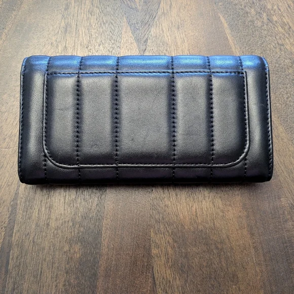 Tory Burch Black Quilted Leather Wallet - Picture 2 of 10